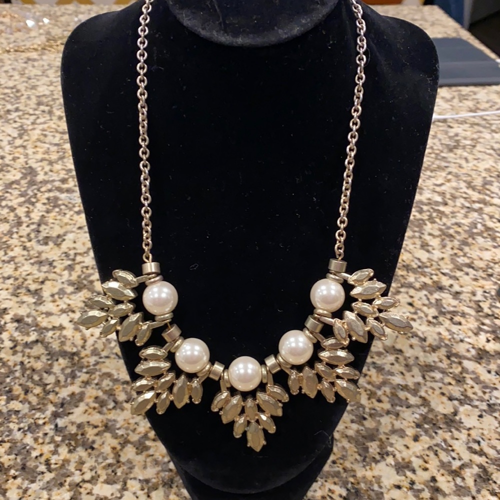 Vintage looking banana republic necklace- necklace is a little heavy